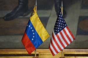 Trump mira Venezuela e aumenta risco de conflito armado