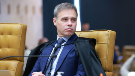 STF sorteia Mendonça como relator em ação que pode travar julgamento de Bolsonaro