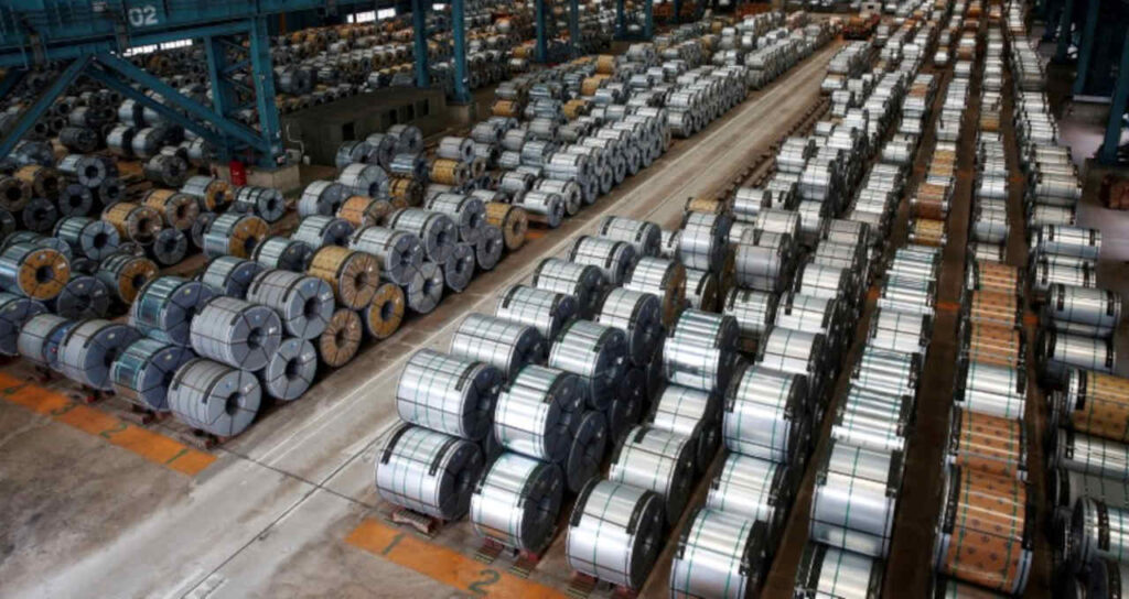 Colapso silencioso? Produção de aço no Brasil despenca em agosto com impacto dos EUA