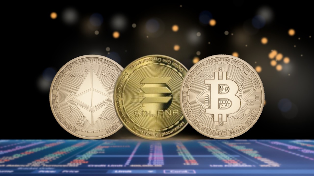 Bitcoin, Ethereum, Solana e altcoins em alta: comprar agora ou realizar  lucros?