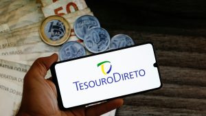 Tesouro Direto dispara com IPCA 2050 a 7,18% — mas especialista alerta: “Nem sempre é hora de comprar”
