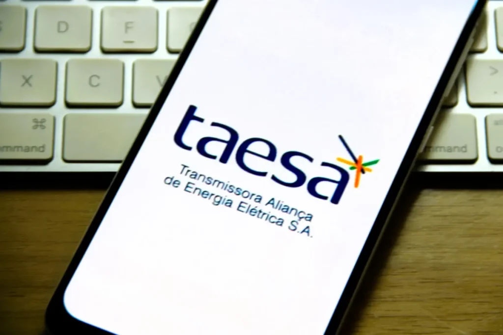 Taesa (TAEE11) divide investidores: lucros estáveis, dívida alta e novos leilões no radar TAEE11