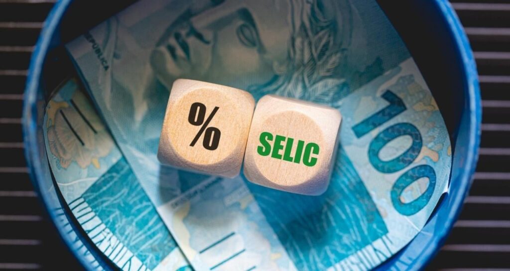 Inflação volta à meta e pressiona queda da Selic: renda fixa pré-fixada vira melhor opção para 2026