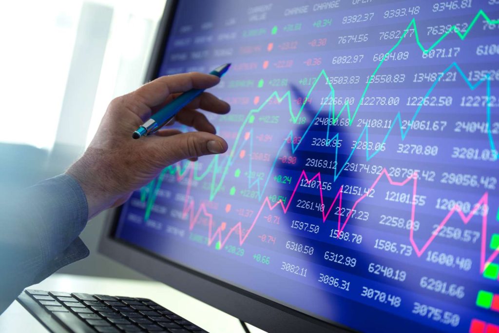 Infracommerce despenca a R$ 0,06: vale a pena investir na ação que já caiu 99% em cinco anos?