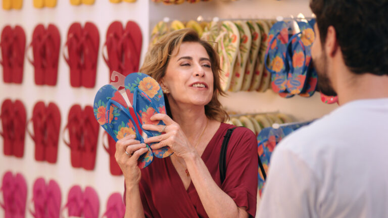 Campanha da Havaianas gera crise, derruba ações e agita o mercado financeiro Campanha da Havaianas gera crise, derruba ações e agita o mercado financeiro
