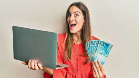 Renda extra em 2026: 4 formas reais de ganhar dinheiro sem sair de casa