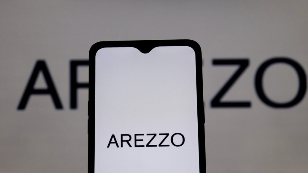 AZZA3 pode subir 138% e aparece como uma das ações mais baratas da bolsa