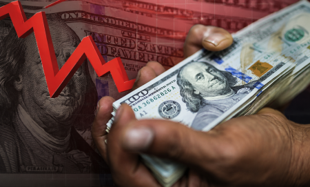 Queda histórica do dólar surpreende mercado e anima brasileiros que planejam viajar