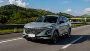 Omoda 5 HEV promete 1.000 km, mas teste real mostra quanto o SUV híbrido rodou com um tanque