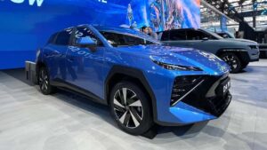 Novo Omoda 4 terá 224 cv e preço para desafiar rivais no Brasil