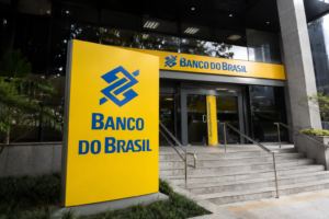 BBAS3 perto de R$ 20: ações estão baratas ou o risco ainda é alto?