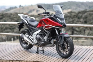 Honda NC750X 2026 chega ao Brasil com câmbio DCT e preço de R$ 61.948