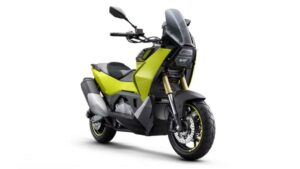 Kymco CV-X45 pode desafiar Honda e Yamaha entre scooters premium