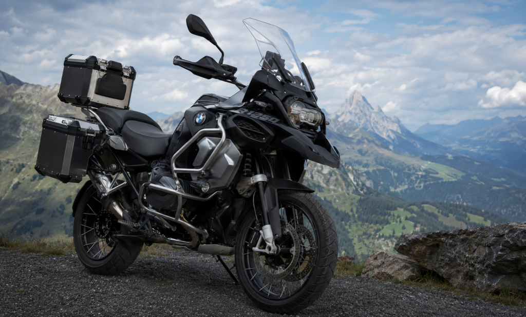 BMW R 1250 GS tem “suspensão da NASA”? Tecnologia explica conforto da big trail