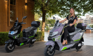 Scooter elétrica sion chega com motor de 1.000 W e custa R$ 11.490