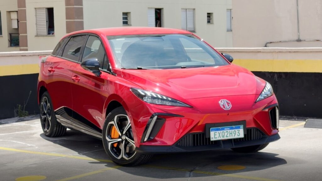 MG4 XPower entrega 418 cv e tração integral com bateria de 64 kWh