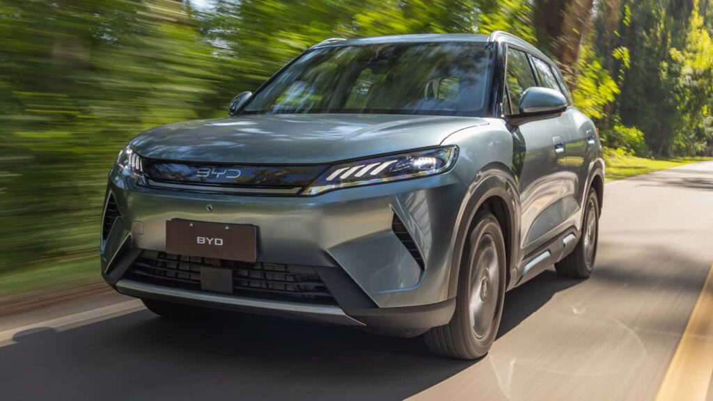 BYD Atto 2 elétrico faz 0 a 100 km/h em 7,9 segundos, mas Brasil recebe versão diferente
