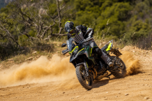 Benelli TRK 702 X surpreende pelo conforto e esconde bem seus 235 kg Benelli TRK 702 X surpreende pelo conforto e esconde bem seus 235 kg