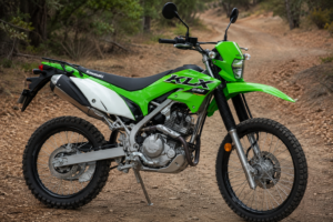 Kawasaki KLX230 2027 chega ao Brasil por R$ 24.990 com 19 cv e três versões