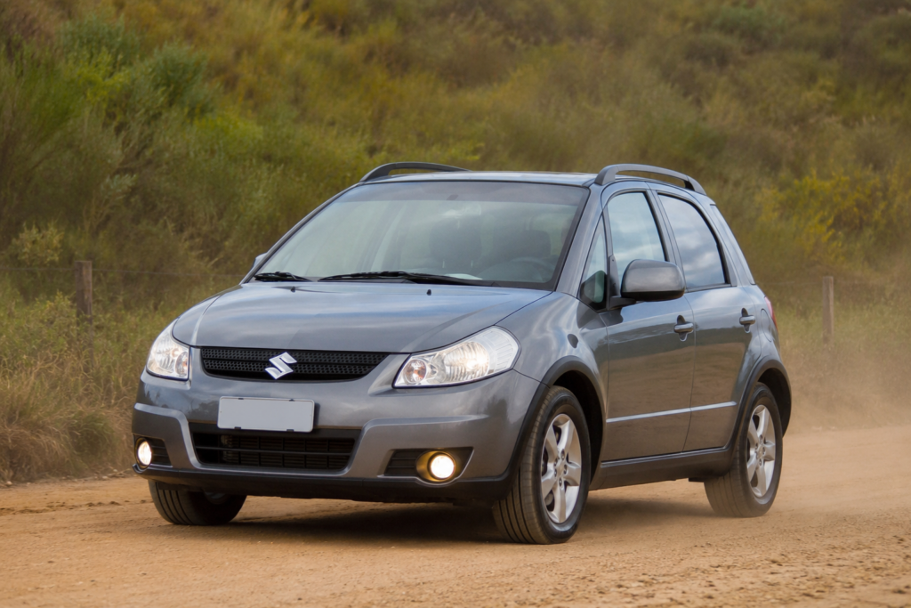 Suzuki SX4 tem motor 2.0 de 145 cv, tração 4×4 e proposta que poucos carros usados oferecem