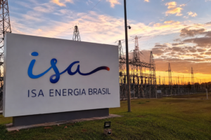 ISAE4: ISA Energia vê EBITDA saltar 22,5%, mas lucro cai 32% e dívida chega a 3,78 vezes