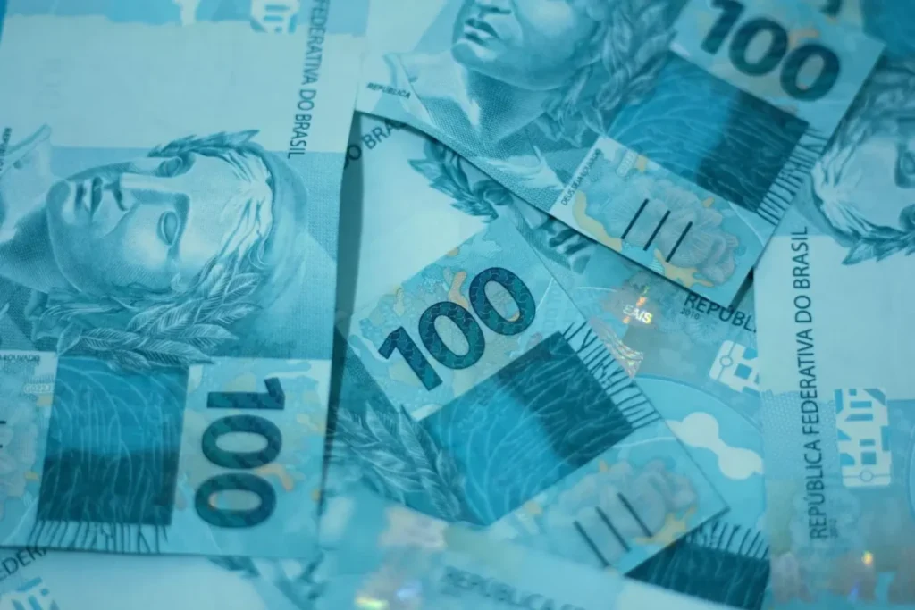 R$ 100 mil no Tesouro Selic rendem quanto por mês? R$ 100 mil no Tesouro Selic rendem quanto por mês?