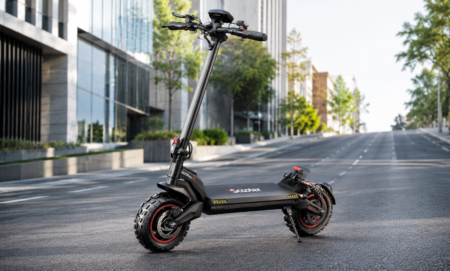 Patinete elétrico iScooter iX7 Pro chega a 60 km/h e promete até 80 km de autonomia