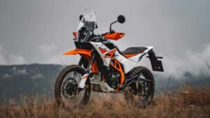 KTM 390 Adventure vale a pena? Motor de 399 cc, ABS off-road e muita tecnologia