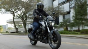 Bajaj Dominar 250 2027 ganha novos equipamentos e mantém motor de 27 cv Bajaj Dominar 250 2027 ganha novos equipamentos e mantém motor de 27 cv