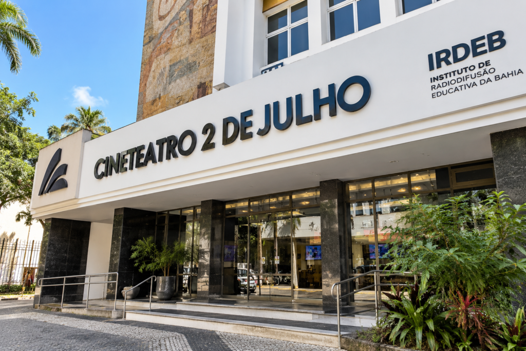 Teatro de Salvador abre inscrições para artistas da Bahia com oportunidades para 2027; veja como participar